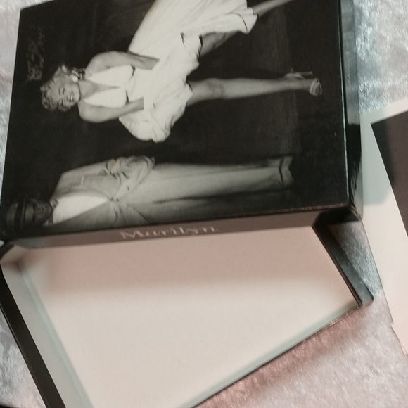 Vintage Marilyn Monroe Note Cards Set of 9  Envelopes Original Box 4 3/4 x 7 - Picture 7 of 12